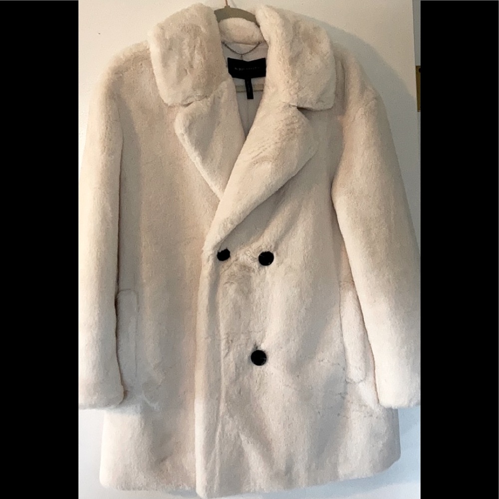 BCBG MAXMARIA Women’s Small White FAUX Fur Coat